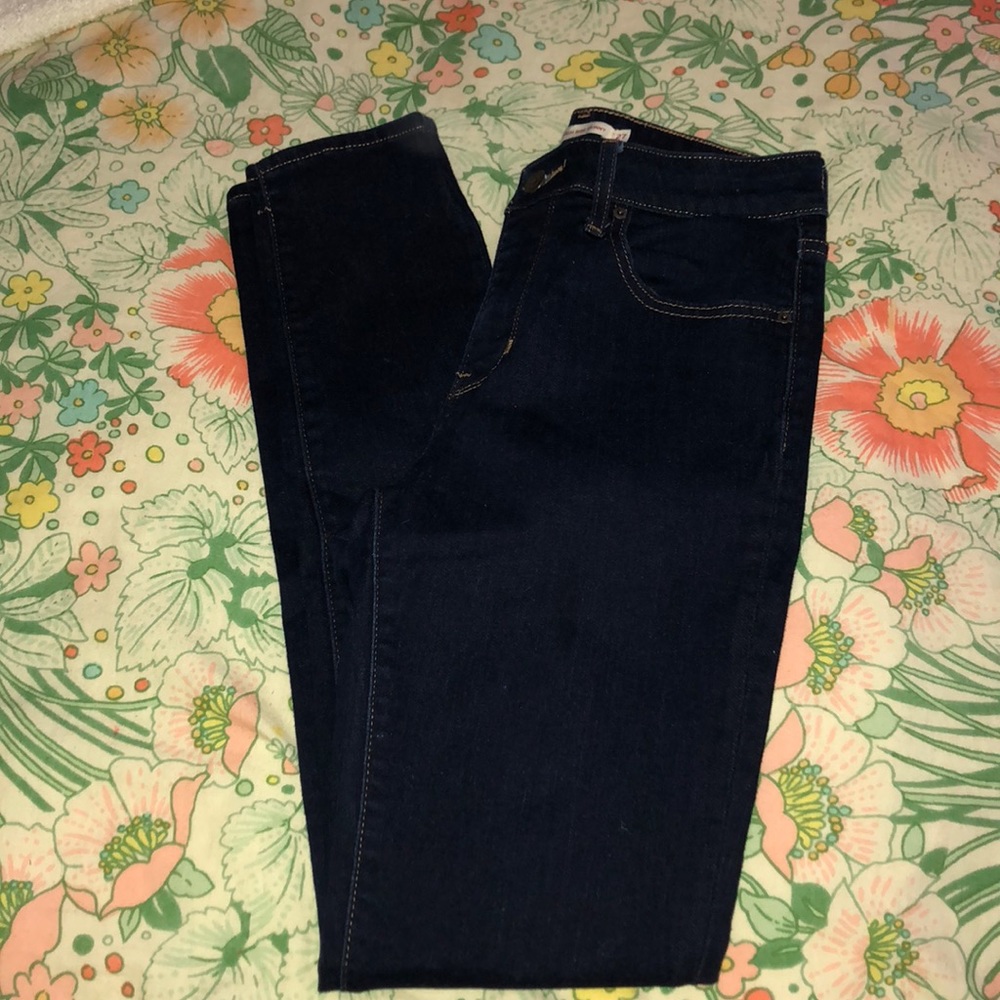 High waisted jeans